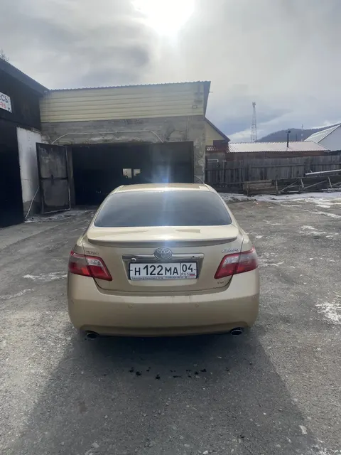 Автомобиль TOYOTA CAMRY