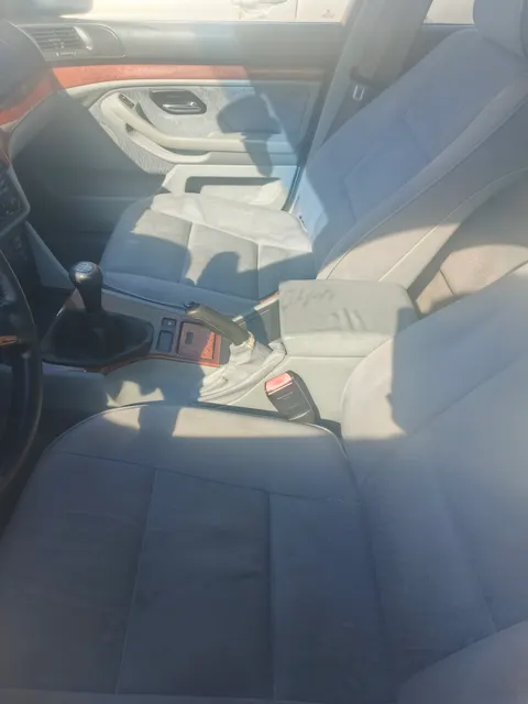 Автомобиль БМВ 520I, г.р.з. А891АА186, VIN WBADT11000GY55282, г/в 2002 ТС имеет ограничения ФССП на регистрационные действия (ключи и документы отсутствуют, техническое состояние не проверялось, пробег не известен). Имущество продается в том виде, в каком оно есть, в случае продажи возврату/обмену не подлежит. За скрытые дефекты имущества Продавец ответственности не несет.