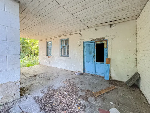 Помещение, назначение: нежилое, наименование: помещение, площадь 73,8 кв. м., этаж №1, кадастровый номер: 48:14:1900103:146, расположенное по адресу: Липецкая область, муниципальный округ Становлянский, с. Кличено, ул. Центральная, д.20, пом.2