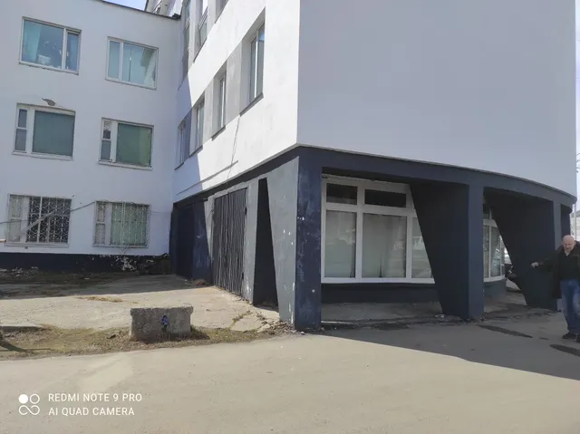 Помещение, РНФИ П13500017553, кадастровый номер 49:09:030116:315, площадью 585,5 кв.м., по адресу: Магаданская область, г. Магадан, ул. Набережная реки Магаданки, д. 7