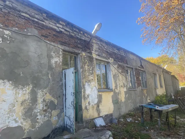 Право заключения договора аренды нежилого здания, общей площадью 349 кв. м, кадастровый номер 64:41:410907:59, Саратовская обл., г.Балашов-3, в/г № 2, территория 206 КЭЧ (района)