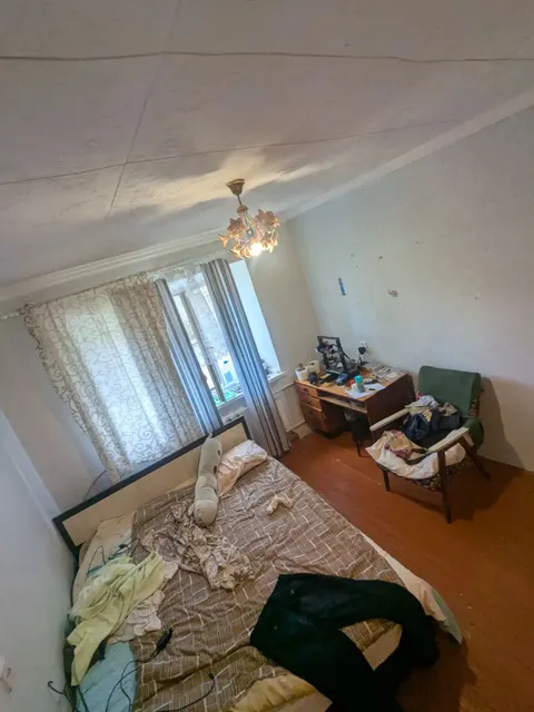 Жилое помещение, квартира площадью 34,90 кв.м. (общая долевая собственность, доля в праве 1/4),  кадастровый № 61:59:0040329:540, должник Кащеев С.М., (Поручение ТУ Росимущества в РО от 02.10.2026 № 61-1765-У). Адрес (местоположение): Ростовская область, г. Шахты, ул. Калинина, дом 34-а, корп. 2, кв. 37-38.