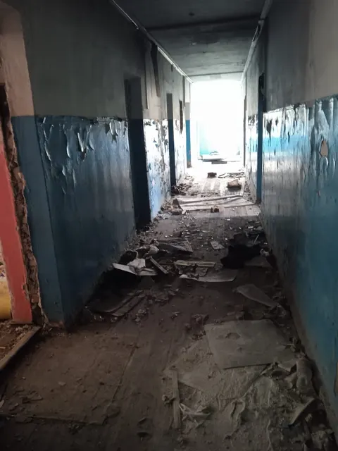 нежилое здание, кадастровый номер 23:06:1902265:154, площадью 1951,4 кв.м., расположенное по адресу: г. Гулькевичи, ул. Волго-Донская, д. 15 и земельный участок, кадастровый номер 23:06:1902265:2914, площадью 2249 кв.м., расположенный по адресу: г. Гулькевичи ул. Волго-Донская, 15