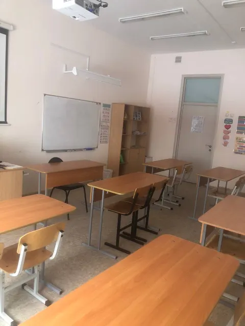 право заключения договора аренды нежилого помещения площадью  32,2 кв.м. (№ помещения согласно экспликации технического паспорта – 38), расположенного на 2 этаже здания лицея, по адресу: Пензенская область, г. Пенза, ул. Шевченко, стр. 17.