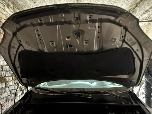 Транспортное средство Toyota RAV4, 2010 года выпуска, цвет - бронзовый, идентификационный номер VIN JTMBE31V10D028484, государственный номер С616ЕН197.