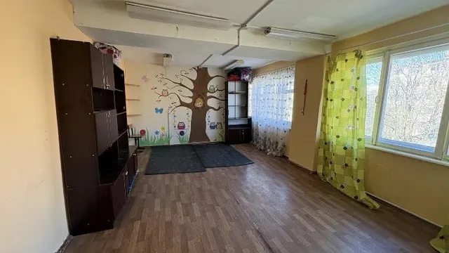 Нежилое помещение в нежилом здании с кадастровым номером 51:14:0030302:135