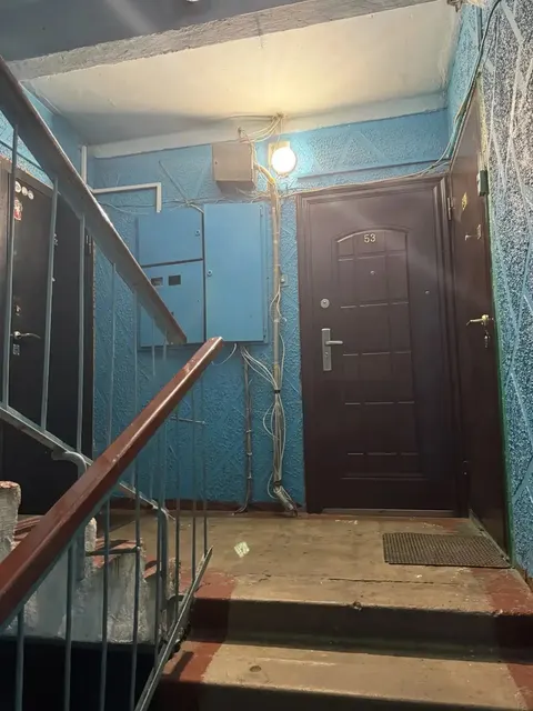 Квартира площадью 44,2 кв. м, кадастровый номер 41:01:0010125:996, местоположение: Камчатский край, г. Петропавловск-Камчатский, ул.Пограничная, д. 35/1, кв. 52.