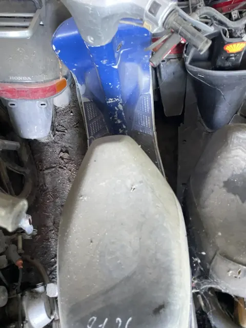 Мопед марки "Honda Tact AF24", год выпуска не установлен, в корпусе синего цвета, номер рамы AF24-1196658.
