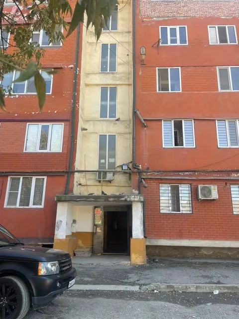Квартира, площадь 53 кв. м., кадастровый №: 05:41:000000:9333, этаж 2, местоположение: Республика Дагестан, г. Хасавюрт, ул. Воробьева, д. 33, кв. 78 (должник Гусейханов С. А)