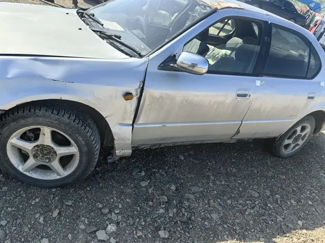 Автомобиль марки “Toyota Camri” государственный номер Н 421 АУ 65, серебристого цвета, 1997 г.выпуска, № кузова SV430019644.