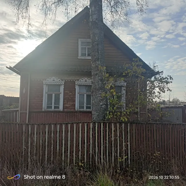 Здание,  площадью 49,3 кв.м. , с кадастровым  номером 53:02:0100901:167 ,  расположенное по адресу: Российская Федерация, Новгородская область, муниципальный округ Боровичский, деревня Шиботово, дом 51, с земельным участком  площадью  1182 кв.м. с кадастровым номером 53:02:0100901:65, расположенным по адресу: Российская Федерация, Новгородская область, муниципальный округ Боровичский, деревня Шиботово, земельный участок 51