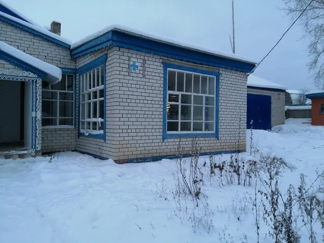 Земельный участок, кадастровый номер 12:13:0990113:7, с расположенными на нем объектами недвижимости: ветстанция, назначение - нежилое, площадь - 359,7 кв. м, 1-этажное (в том числе подземных этажей - 0), кадастровый номер 12:13:0990113:388; здание для патологического вскрытия и утилизации, назначение - нежилое,  площадь - 11,3 кв. м, 1-этажное (в том числе подземных этажей - 0),  кадастровый номер 12:13:0990113:838, местоположение:Респ. Марий Эл, Моркинский район,пгт Морки, ул. Советская, д. 69