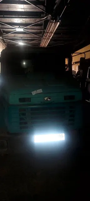 Грузовой самосвал КРАЗ 6510, 2008 года выпуска, регистрационный номер Н090ХХ180, цвет: зеленый, VIN: Y7A65100080808393. Торги, арест..