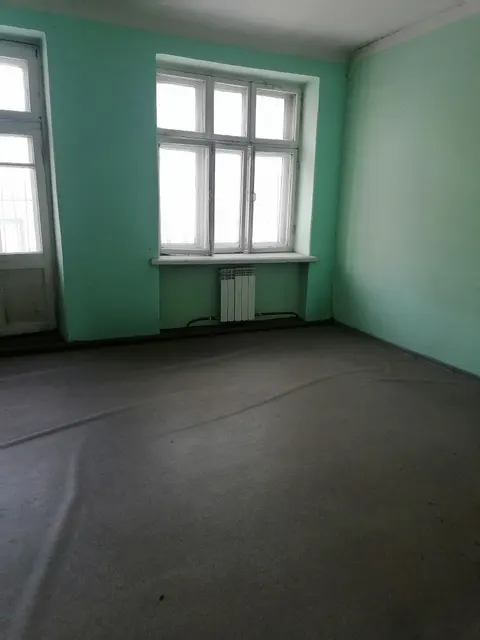 здание общей площадью 695,0 кв.м, кадастровый номер: 42:24:0301001:3593, расположенное по адресу: ул. Каркасная, строение 10б.