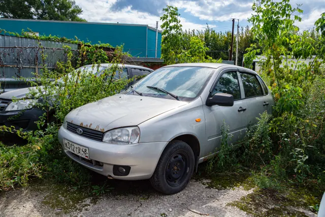 Легковой автомобиль марка, модель ТС: LADA, 111830 LADA KALINA, 2009 года выпуска, идентификационный номер (VIN) – XTA111830А0204811, модель и номер двигателя - 11183; 5176989, цвет кузова – серебристый по адресу: Липецкая обл., г. Липецк, пр. Поперечный, д.4А
