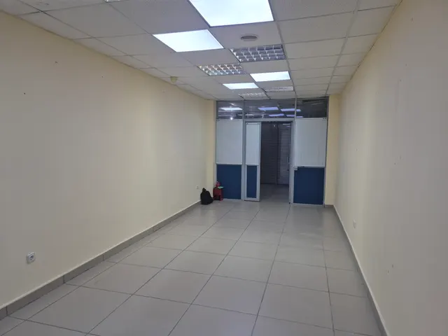 Нежилое помещение № 10.4 общей площадью 26,10 кв.м, кадастровый номер 89:11:020201:2257