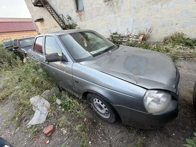 Автомобили, мотоциклы.