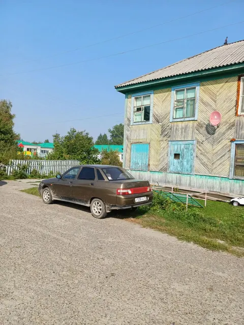 нежилое помещение, кадастровый номер 70:01:0000017:1828; общей площадью 36,7 кв.м., нежилое помещение, кадастровый номер 70:01:0000017:1827; общей площадью 29,9 кв.м., нежилое помещение, кадастровый номер 70:01:0000017:1826; общей площадью 10,1 кв.м., расположенном по адресу: Томская область, Александровский район, с. Александровское, ул. Нефтяников, д. 9