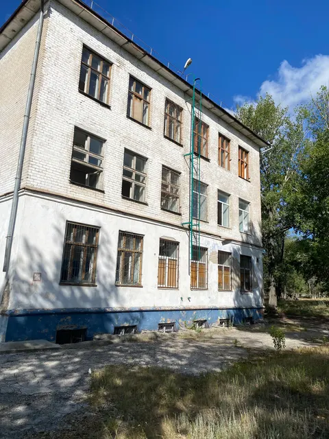 Право заключения договора аренды нежилого здания с кадастровым номером: 63:09:0201062:5056 площадью 1894,4 кв.м, расположенного по адресу: Самарская область, г.  Тольятти, Комсомольский р-н, улица Телеграфная, д.4