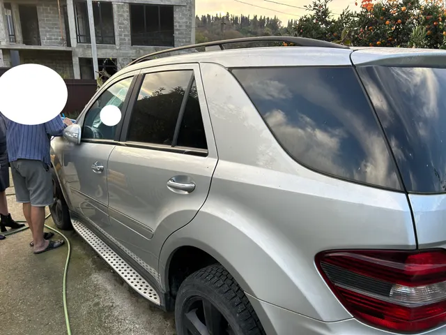 Д-к: Кравченко А.Н. Легковой автомобиль MERCEDES BENZ ML320CDI, г/в 2008, г/н С981УЕ123, VIN WDC1641221A438695
