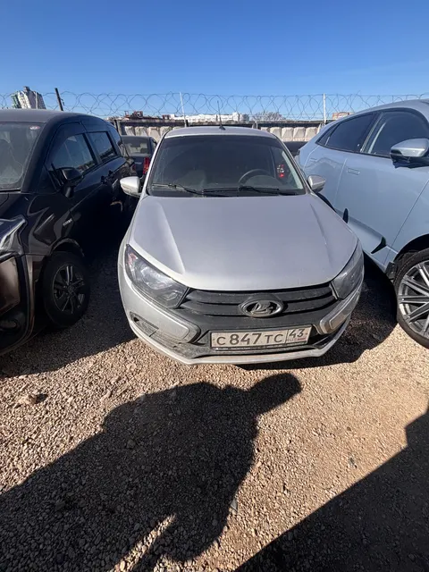 Легковой автомобиль марки LADA GRANTA, 2024 г.в., г/н С847TС43, в кузове серого цвета, VIN XTA219140R0555469