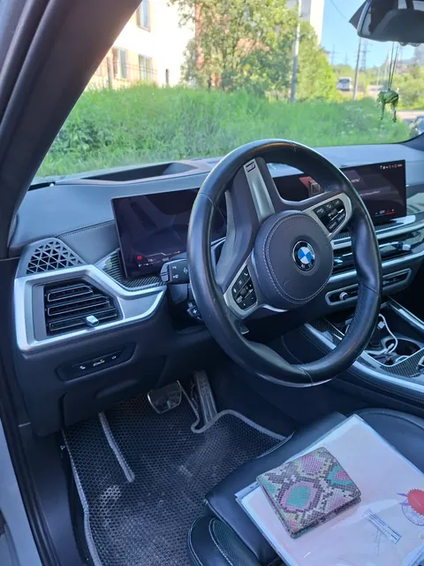 Автомобиль BMW X5 Xdrive30D, 2023 г.в., VIN WBA11EV0909U34773, г.н. Е143ОЕ51, цвет серый. Работоспособность не проверялась. Расположенный по адресу: Мурманская обл., г. Североморск, ул. Инженерная, д. 6. Должник Кошкарева Л.О.