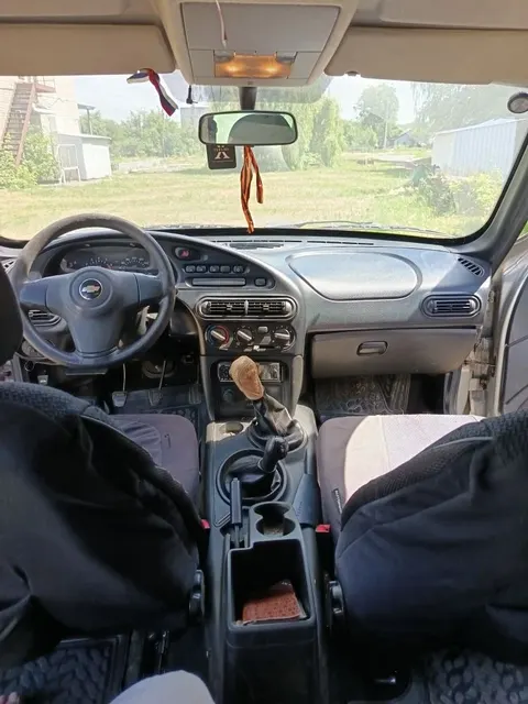 Легковой автомобиль CHEVROLET NIVA 212300-55