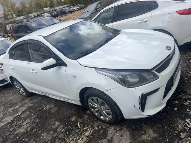 А/м Kia Rio белого цвета, 2018 г.в., гос. №P497BC 152, VIN Z94C241AAJR058340