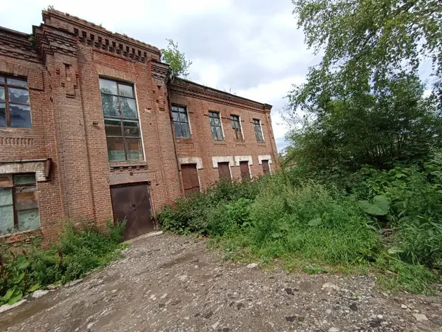 продажа нежилого здания с земельным участком