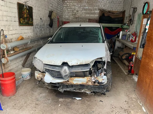 Транспортное средство  RENAULT SANDERO, легковой хэтчбек, год изготовления 2014, идентификационный номер (VIN): X7L5SRAV451782967, модель, № двигателя: К7МА812 UB04242 шасси рама номер отсутствует, кузов (кабина, прицеп) № X7L5SRAV451782967, цвет кузова (кабины, прицепа) белый, мощность двигателя 82 л.с., тип двигателя бензиновый.