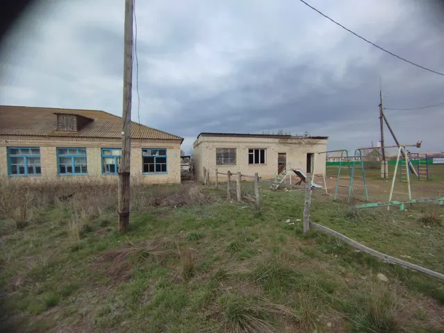 Нежилое здание