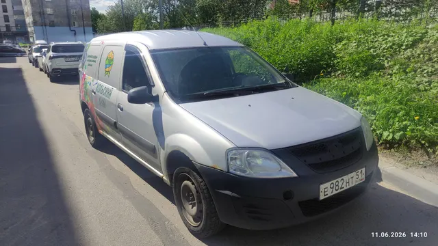 Грузовой фургон Lada Largus, г.в. 2020, VIN XTAFS045LL1278166, цвет серый, левый руль, МКПП, по всему кузову следы коррозии, сколы, пробег 224629 км. Работоспособность не проверялась. Заложенное имущество. Местонахождение: г. Мурманск, ул. А. Позднякова, д. 8/2. Должник ООО «Кольский Край».