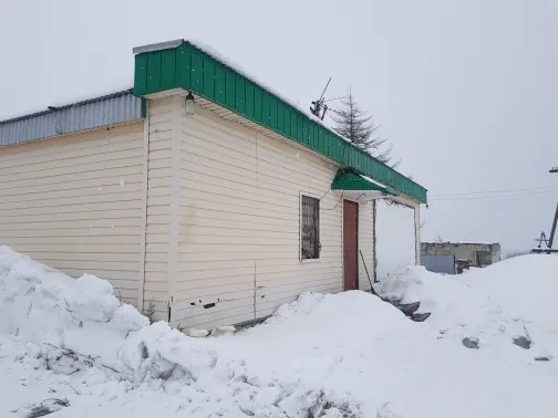 Помещение, расположенное по адресу: г. Магадан, ул. Зайцева, д. 8, кадастровый номер 49:09:031403:410, доля в праве 237/534