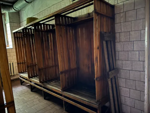 Нежилое здание (здание бани) с земельным участком , расположенное по адресу: Ярославская область, ул. Славского, д. 18