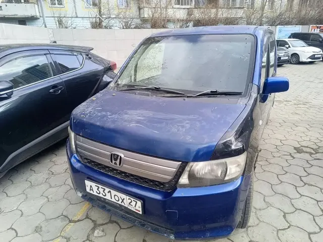 Автомобиль марки Honda Mobilio Spike, г/н А331ОХ27 ,2006 г.в., № кузова GK11207584, цвет синий, повреждения по корпусу (сколы,царапины,ржавчина)