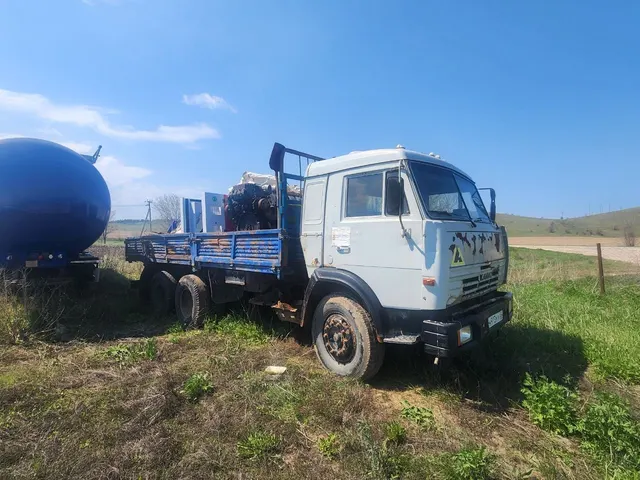Грузовой бортовой КАМАЗ 53215, 2001 г/в, г/н: Н913УР63, цвет: светло дымчатый, VIN: XTC53215012161313