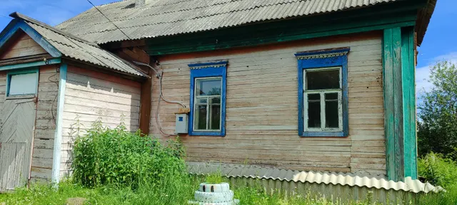 Нежилое здание общей площадью 70,1 кв.м., количество этажей 1 (подземных 0), кадастровый номер: 73:04:022003:83; Земельный участок общей площадью 1407 кв.м., с кадастровым номером: 73:04:022003:35, категории земель: земли населенных пунктов, с видом разрешенного использования: под существующей школой