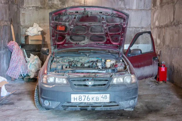 Автомобиль легковой, марка, модель ТС: Daewoo, Nexia; 2011 года выпуска, идентификационный номер (VIN): XWB3L332EDBA228087; модель и номер двигателя – A15SMS, 5885851, цвет кузова – спелая вишня.