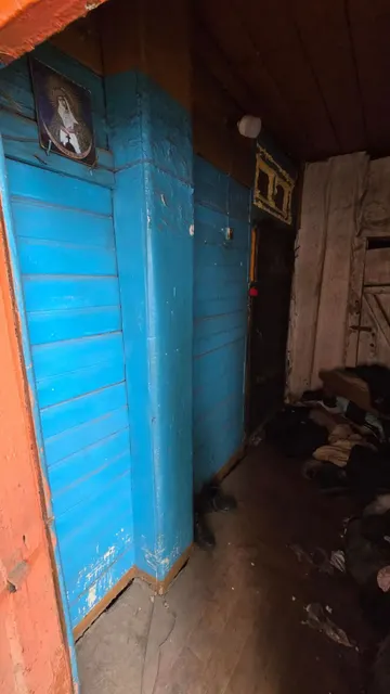 Жилое помещение (квартира) площадью 53,5 кв. м, кадастровый номер 03:24:011217:121. Местоположение: Республика Бурятия, г. Улан-Удэ, ул. Коммунистическая, д. 4/2, кв. 1. Включен в реестр объектов культурного наследия или является выявленным объектом, 031610442890005, Памятник дом Самсоновича Т.А., Постановление Правительства Республики Бурятия «О постановке на государственную охрану вновь выявленных недвижимых памятников истории и культуры» № 242 от 09 июля 1996 г.