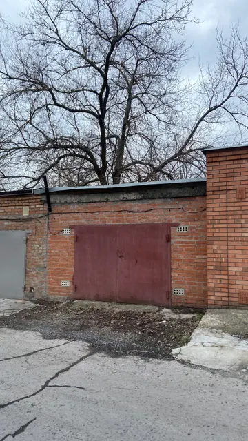 Земельный участок площадью 35 +/- 0.07 кв.м., категория земель: земли населенных пунктов, земли гаражей, под гаражом лит. "Г, п/Г" № 7634, кадастровый № 61:59:0020606:195, гараж площадью 28,5 кв.м., кадастровый № 61:59:0020606:833, должник Павленко В.Ю., (Поручение ТУ Росимущества в РО от 06.10.2026 № 61-1784-У). Адрес (местоположение): Ростовская область, г. Шахты, ул. Шевченко, гараж № 7634, на спецплощадке в районе жилого дома 115.