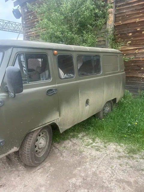 Грузовой фургон УАЗ 390995-04, 2020 г.в., г/н К471РВ124, VIN XTT390995M1203171, № кузова XTT390995M1203171, цвет зеленый. Идентификационные номера не сверялись, рабочее состояние не проверялось, ключи и документы отсутствуют, автомобиль закрыт. Должник ООО «ТехСервис». Обременения: Арест, запреты на рег. действия.  Начальная цена продажи 719100,00 руб. Задаток 108000,00 руб. (пор. 2201)