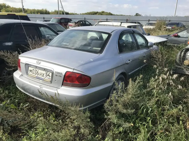Реализация по прямому назначению:1.Автомобиль ВАЗ 2106 г/з М830НА54 , кузов № ХТА 210610У3751916, 1996 г.в (документы, ключи отсутствуют). 2. Автомобиль HYUNDAI SONATA, ГРЗ М036НХ 54 VIN: X7MEN41FP7M024151( ключи, документы отсутствуют). 3.Автомобиль ВАЗ 21093, 1996 г.в, ГРЗ Р588ОК154, VIN XTA 210930V2001291 (задняя дверь другого цвета, ключи в наличии, документы отсутствуют).4.Автомобиль ВАЗ 21093, ГРЗ 576 КС 42 , кузов № XTA210900J0247111 ,1990 г.в.(ключи, документы отсутствуют)