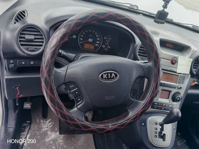 Транспортное средство Kia FG (Carens/UN), 2009 года выпуска, цвет – перлам-серебристый, VIN XWEFG521390000182, государственный номер О509ОЕ29. Состояние ТС: требуется замена ходовой системы