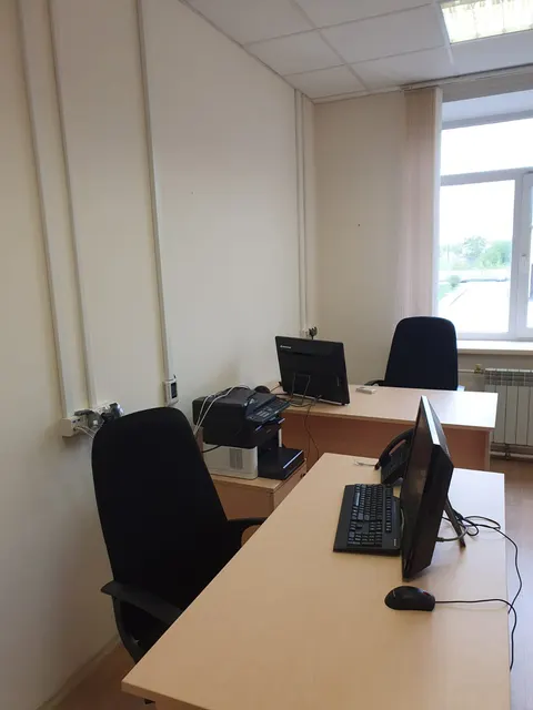 Нежилое офисное помещение на втором этаже площадью 12,80 кв.м. (номер по плану 10), расположенное по адресу: г. Новосибирск, Ленинский район, ул. Троллейная, 87/1 корпус 1