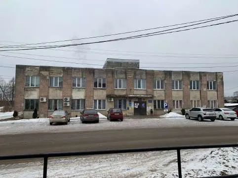 Нежилое помещение с кадастровым номером 44:05:120122:137, площадью 35,6 кв.м., расположенного по адресу: Костромская область, м.о. Кадыйский, пгт Кадый, ул. Полянская, д. 1, помещение 1, помещение 19