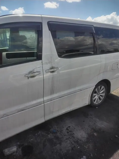Транспортное средство марки  «TOYOTA Alphard», 2008 года выпуска, номер кузова «AHN15-0015337», регистрационный номерной знак 01KG891ACV. (задержанное)