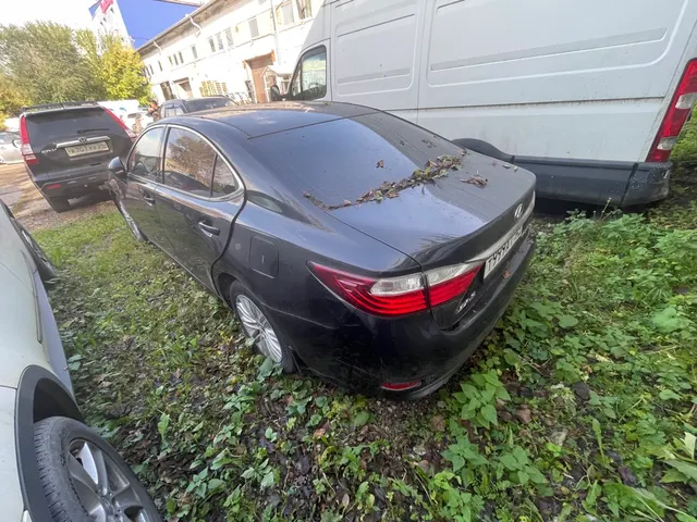 Легковой автомобиль LEXUS ES250, 2013 г.в., г/н Т999АТ124, VIN JTHBJ1GG102036605, № кузова JTHBJ1GG102036605, цвет черный. Идентификационные номера не сверялись, рабочее состояние не проверялось, ключи и документы отсутствуют, автомобиль закрыт. Должник Рукосуев Е.А. Обременения: Арест, запреты на рег. действия, судебный запрет. Начальная цена продажи 1811800,00 руб. Задаток 272000,00 руб. (пор. 2199)