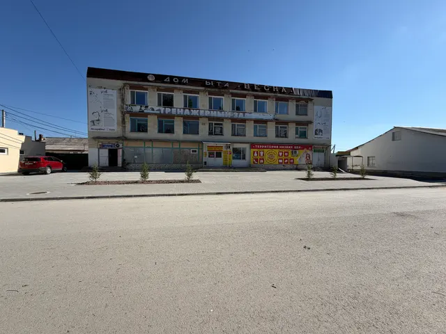 Нежилое помещение, общей площадью 37,0 кв.м., с кадастровым номером 90:02:010102:5483, расположенное по адресу: Республика Крым, р-н Белогорский, г. Белогорск, ул. Луначарского, 17, пом.3