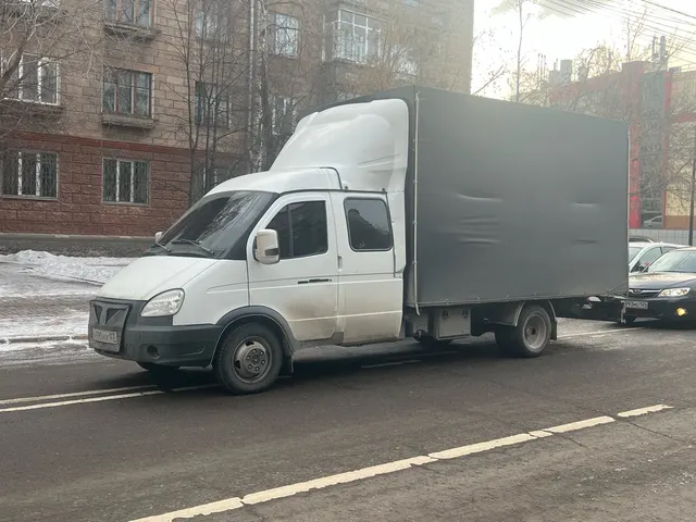 Грузовой бортовой автомобиль марка/модель 278831, 2011 г.в., г/н В490НХ03, VIN Х8В278831В00007806, номер кузова 330230В0131905, номер шасси отсутствует, номер двигателя А0304868, цвет белый. Начальная цена продажи 522 000 руб. Задаток 78320 руб.
