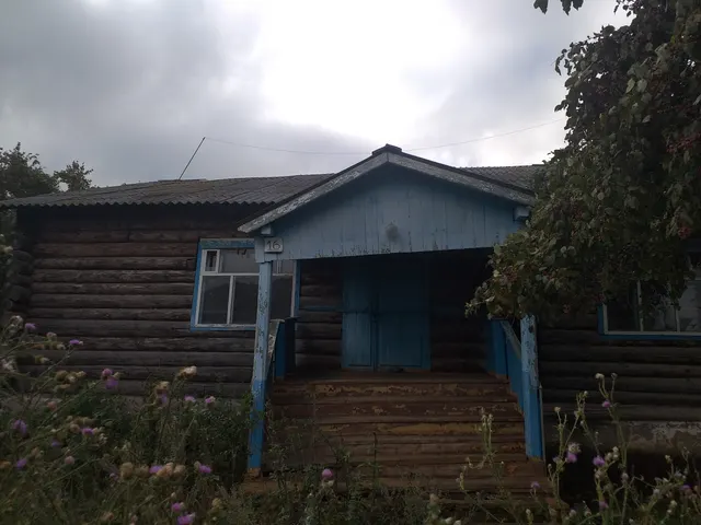 Нежилое здание - школа, общая площадь 130,0 кв.м, кадастровый номер 02:48:140501:246 с земельным участком общей площадью 2552 кв.м, кадастровый номер 02:48:140501:136, вид разрешенного использования – под начальную школу, категория земель – земли населенных пунктов, расположенное по адресу: Республика Башкортостан, муниципальный район Учалинский район, Уральский сельсовет, д. Истамгулово, ул. Молодежная, д. 16.